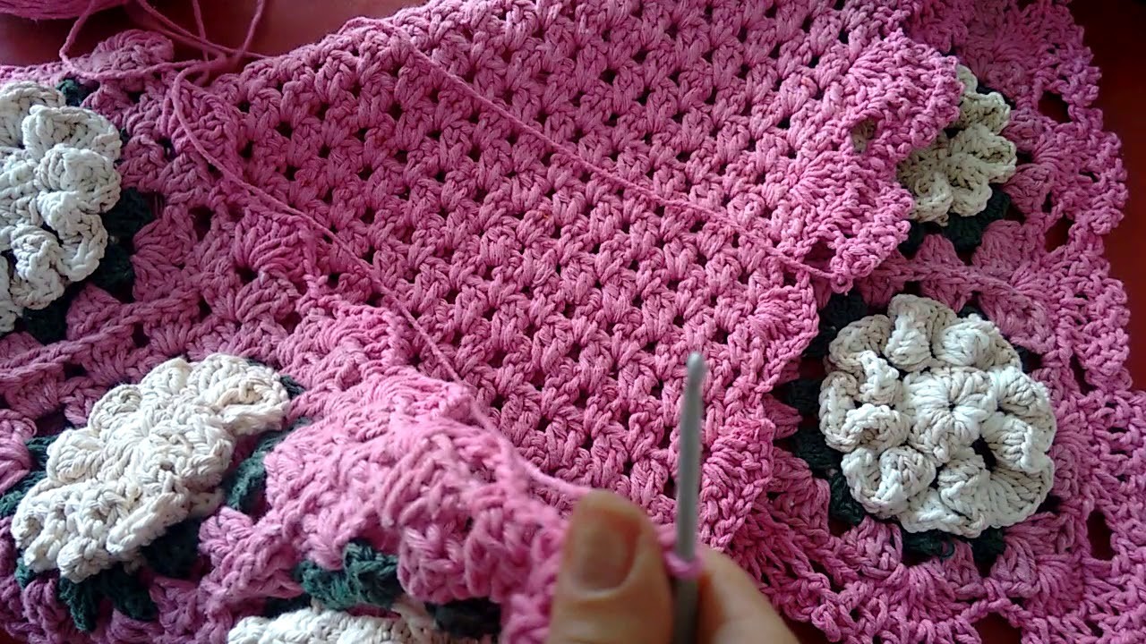 Como fazer acabamento +bico de crochê em tapete de barbante +passo a passo.