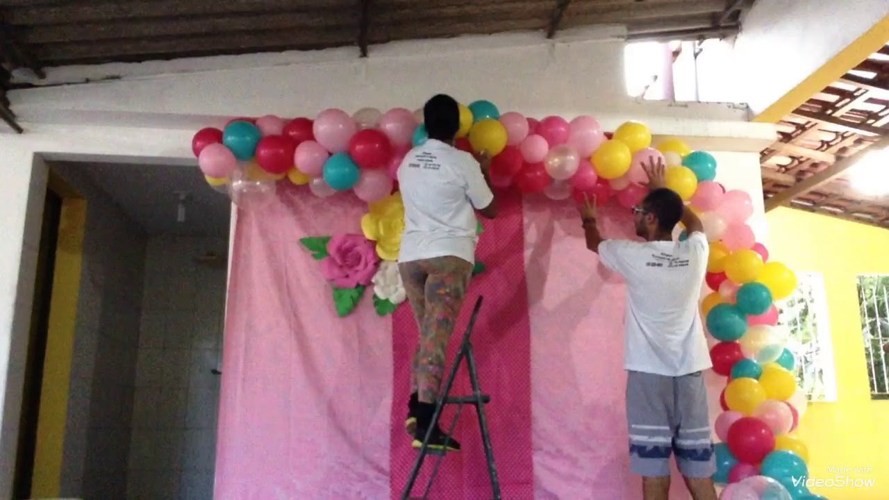 Decoração Flamingo - Arco desconstruído - Festa em casa
