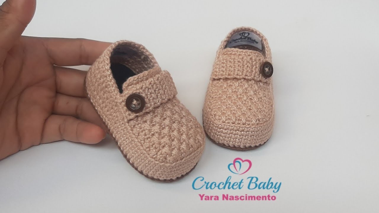 Mocassim THÉO FELIPPE de Crochê - Tamanho 09 cm - Crochet Baby Yara Nascimento