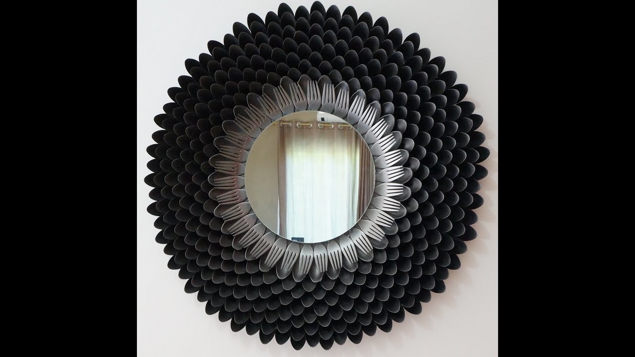 Como fazer moldura de espelho com colher descartavel #artesanato #reciclagem