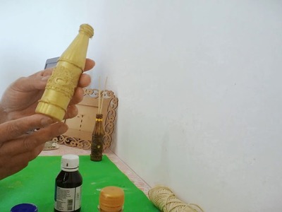 Garrafinha decorada com efeito medieval