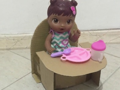 DIY cadeira de alimentação para bonecas em papelão