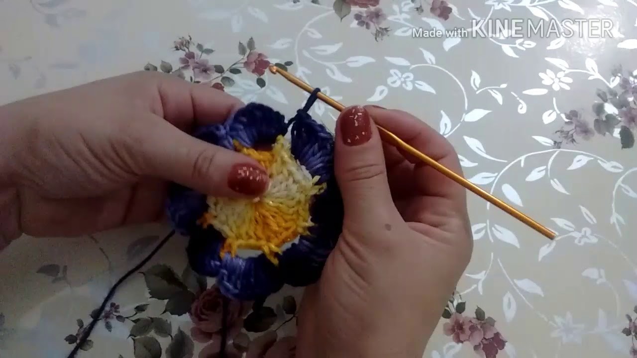 Flor em crochê (para vários trabalhos)