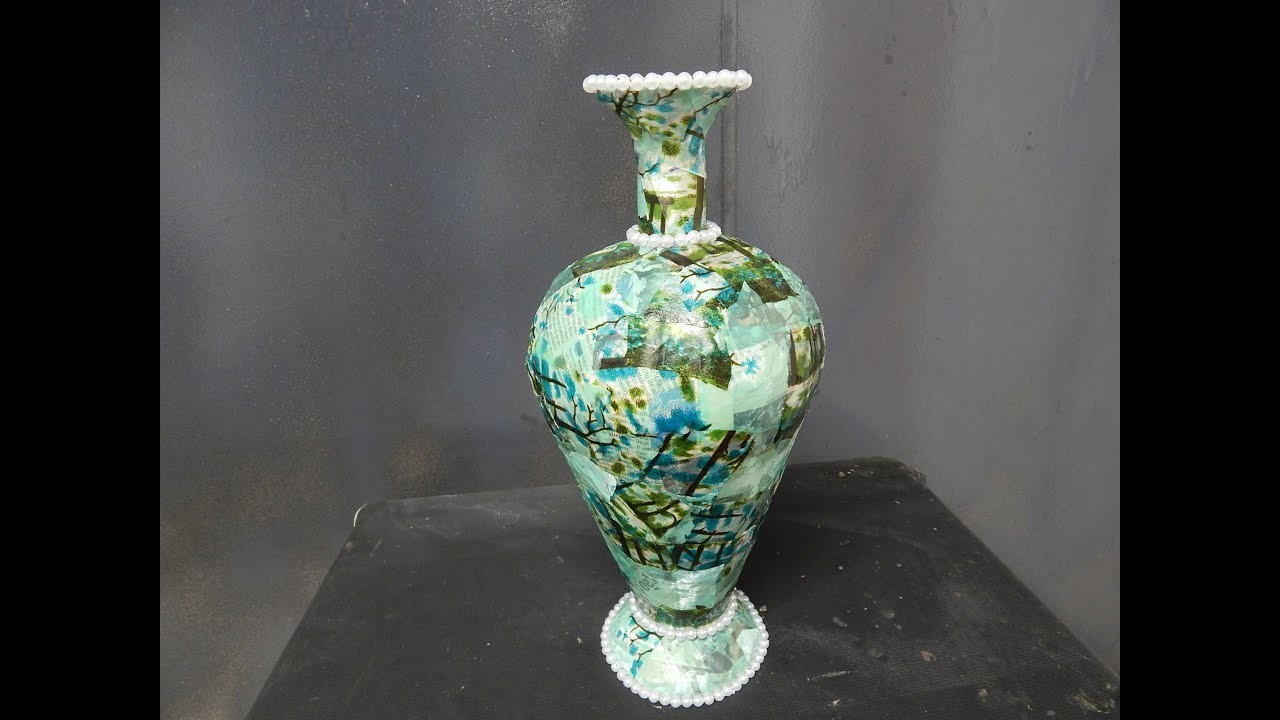 Vaso com molde de papelão e sombrinha-Ft- Reciclar Arte- Zé Paulo- 90