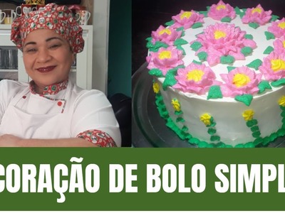 DECORAÇÃO DE BOLO SIMPLES