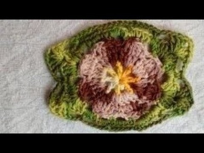 (FLOR DO JOGO DE BANHEIRO) flor de crochê oval.