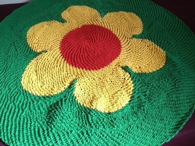 Tapete de crochê redondo com flor