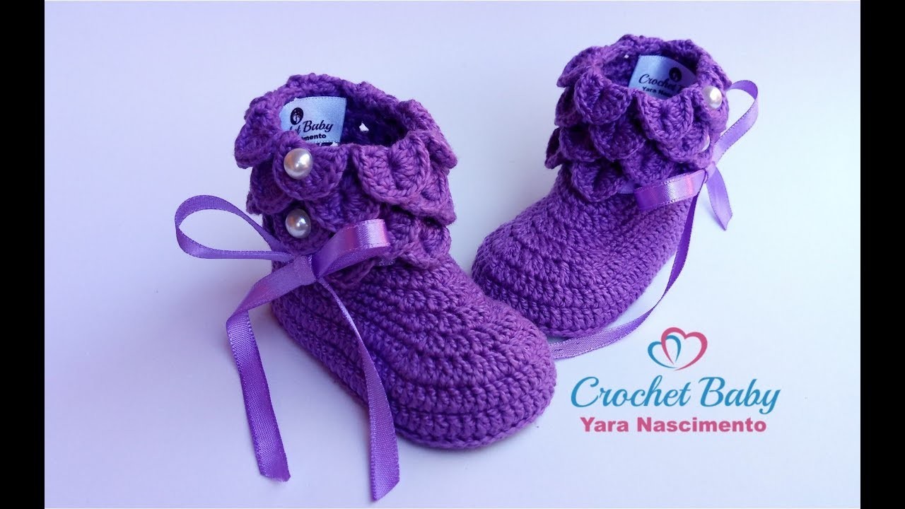 Botinha BIANCA de Crochê - Tamanho 09 cm - Crochet Baby Yara Nascimento