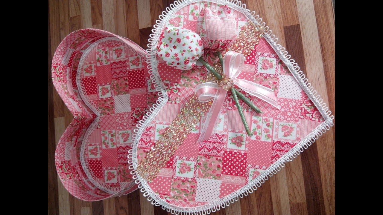DIY Caixa de Presente em formato de coração em tecido _Dias das mães e namorados