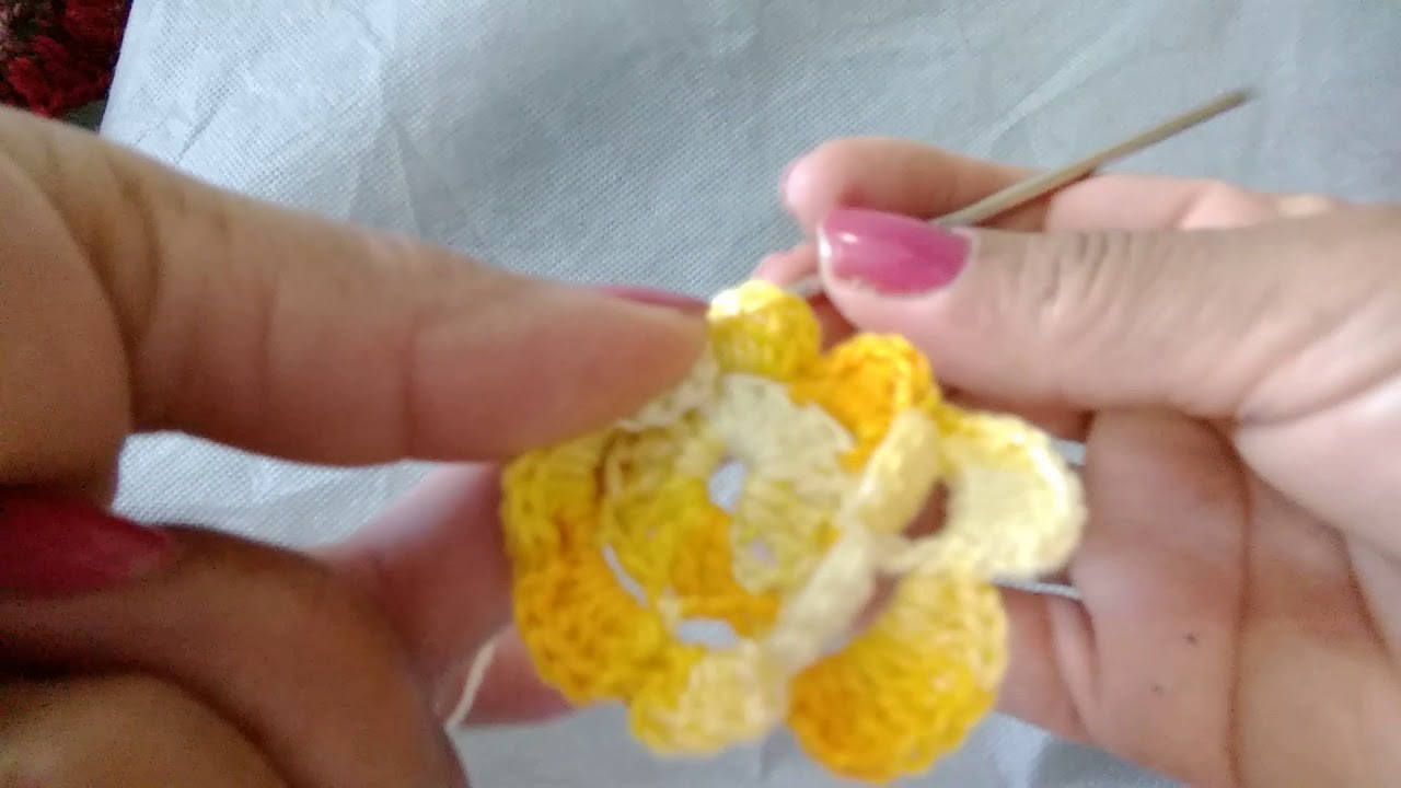 Flor de crochê ipê amarelo