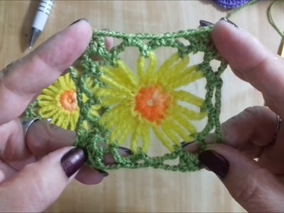 Como fazer uma flor croche com pétalas de correntes redonda e transformar em um square. Marly Thibes