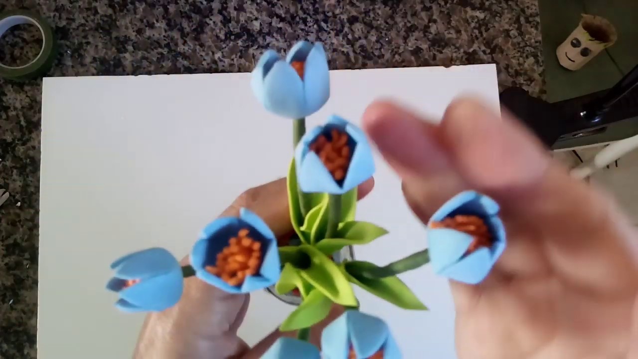 Arranjo de mini tulipas sem frisador