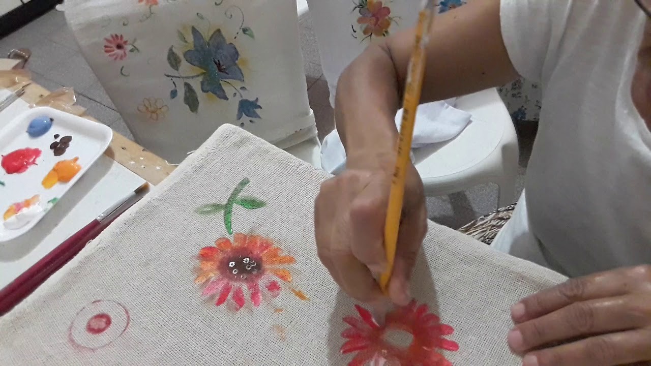 Decoração! Paninho de chão vira moda na cozinha. 