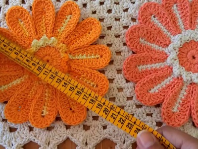 Flor em crochê para aplicação