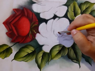 Pintura em tecido,dica de como pintar rosas vermelhas Parte 1