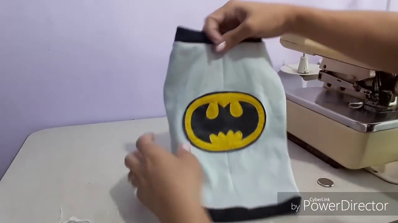 Camiseta fácil para cachorro Batman ✂????????