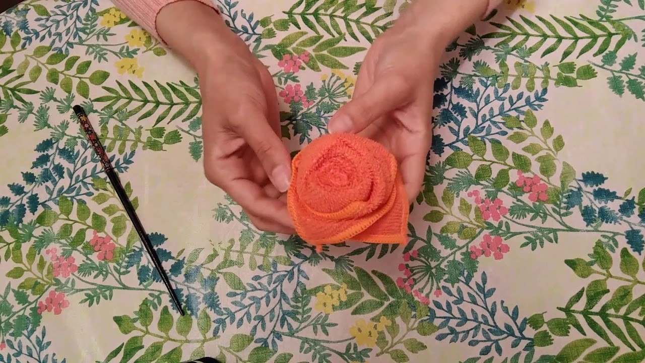 Rosa feita de toalha