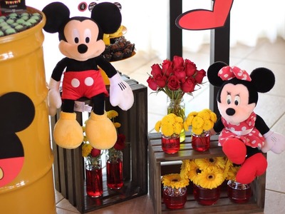 Veja a montagem da decoração de uma festa Mickey e Minnie