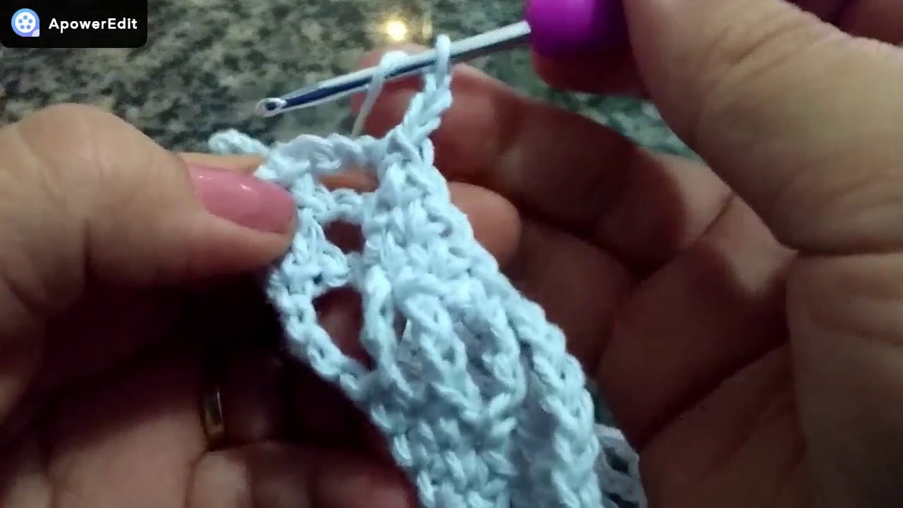 PRIMEIRA PARTE TAPETE VERDE E BRANCO EM CROCHÊ