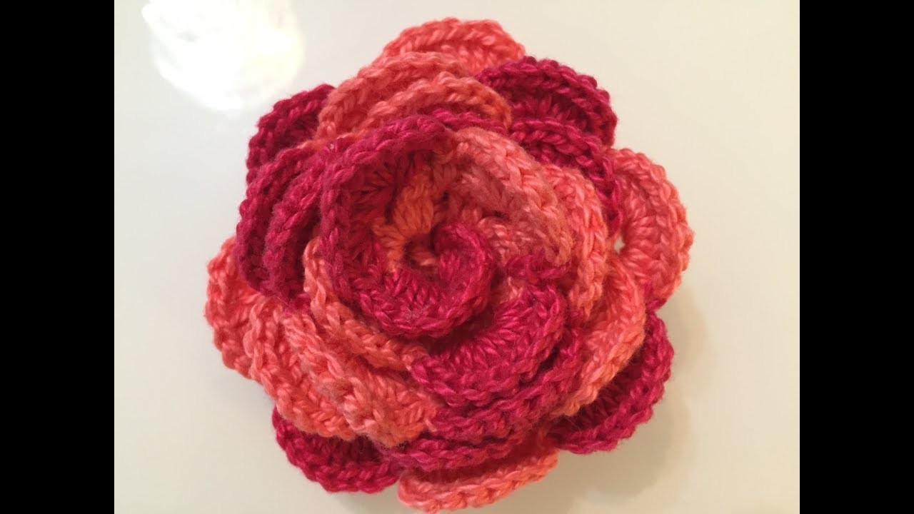 Flor em crochê com duas cores. Fácil de fazer e linda. Tutorial 16