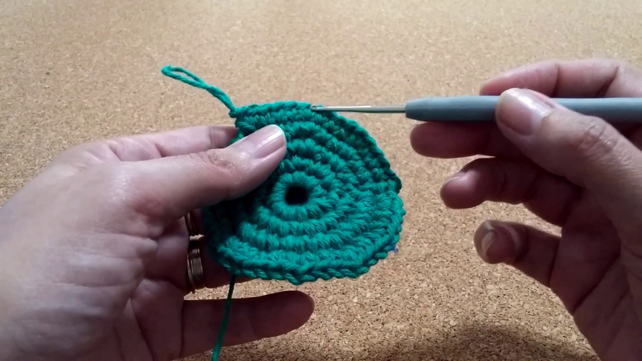 9 #ComeçandoDoZero - Crochê Circular com Ponto Baixo - Nó Chic Crochê - Kátia