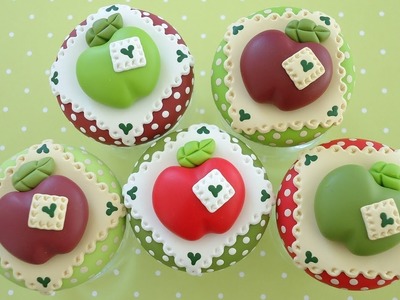 Passo a Passo Potinhos decorados com maçã e morango.