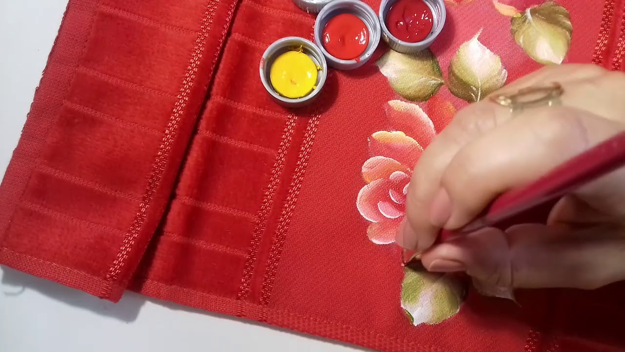 Pintura em Tecido Vermelho. Aprenda pintar Rosa, Folhas e Acabamento.