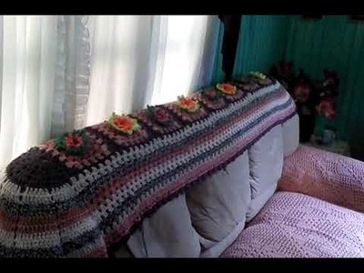 Capa de sofá em crochê com sobras de linha