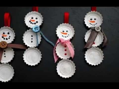 Decoração de Natal: Bonecos de neve feitos com tampinhas de garrafa