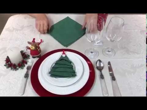 DOBRAR GUARDANAPO TIPO ÁRVORE DE NATAL