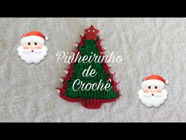 Pinheiro de crochê para decoração natalina.