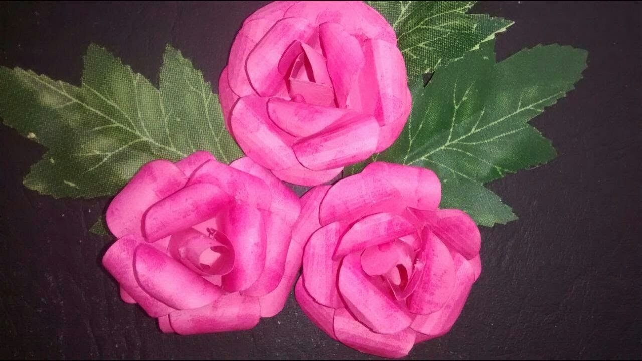 Rosa de papel usando molde (cortado a mão)